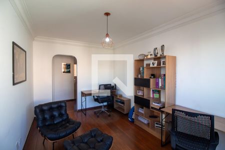 Apartamento à venda com 213m², 4 quartos e 4 vagasEscritório