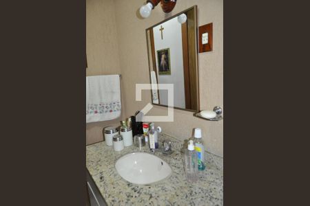 Casa à venda com 350m², 3 quartos e 4 vagasLavabo