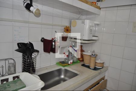 Casa à venda com 350m², 3 quartos e 4 vagasCozinha casa 2