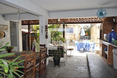 Casa à venda com 350m², 3 quartos e 4 vagasÁrea Gourmet