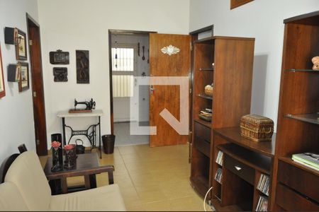 Casa à venda com 350m², 3 quartos e 4 vagasSala casa 2