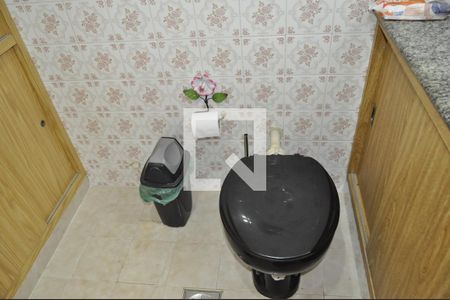 Casa à venda com 350m², 3 quartos e 4 vagasBanheiro Quarto casa 2