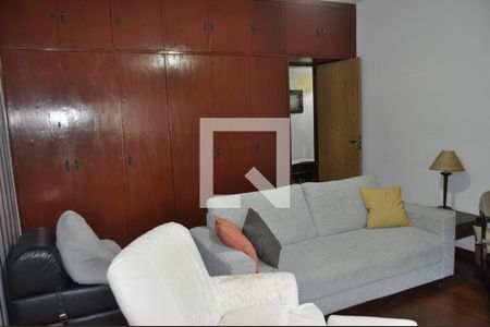 Casa à venda com 350m², 3 quartos e 4 vagasSala 2°Andar