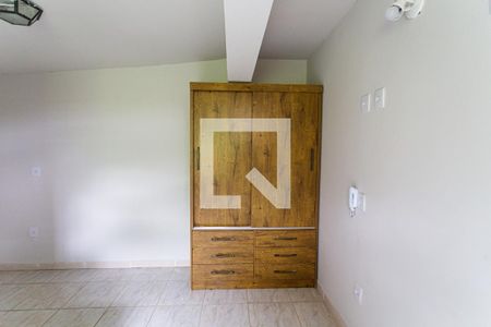 Armário do Quarto  de kitnet/studio para alugar com 1 quarto, 16m² em Esplanada, Belo Horizonte