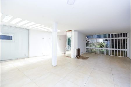 Sala de casa à venda com 4 quartos, 356m² em Perdizes, São Paulo