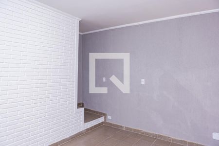 Sala de casa para alugar com 2 quartos, 120m² em Vila Ponte Rasa, São Paulo