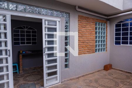 Casa para alugar com 120m², 2 quartos e 1 vagaEntrada
