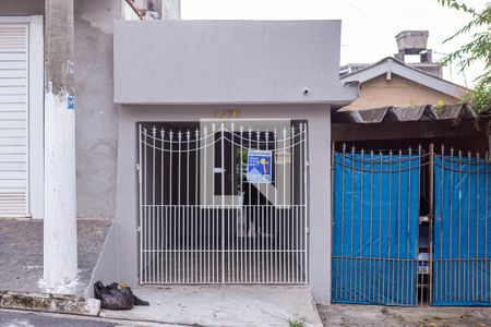 Casa para alugar com 120m², 2 quartos e 1 vagaFachada