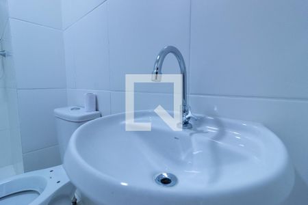 Apartamento à venda com 33m², 2 quartos e sem vagapia Banheiro Social