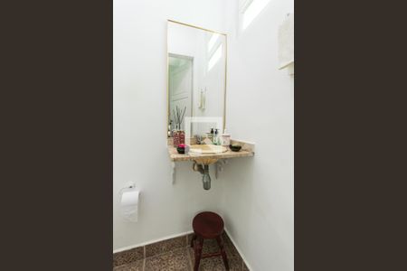 Lavabo de casa para alugar com 4 quartos, 368m² em Maracanã, Rio de Janeiro