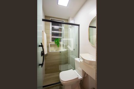 Banheiro de kitnet/studio à venda com 1 quarto, 30m² em Icaraí, Niterói