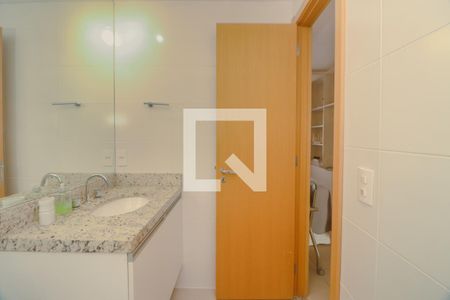 Banheiro de kitnet/studio para alugar com 1 quarto, 45m² em Petrópolis, Porto Alegre