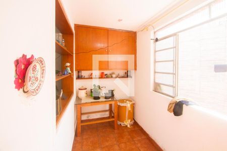 Sala de casa à venda com 6 quartos, 282m² em Jardim Monte Azul, São Paulo