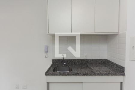 Sala/Cozinha de apartamento à venda com 1 quarto, 32m² em Moema, São Paulo