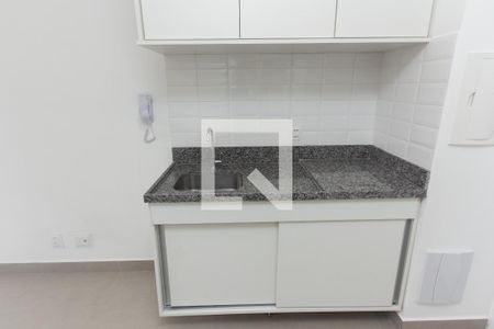 Sala/Cozinha de apartamento à venda com 1 quarto, 32m² em Moema, São Paulo