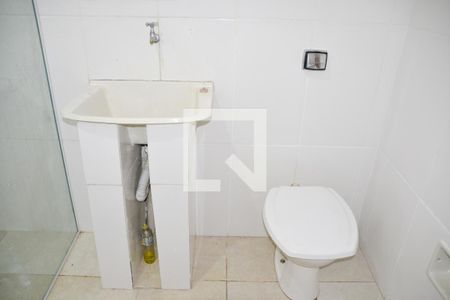 Casa para alugar com 30m², 1 quarto e sem vagaBanheiro