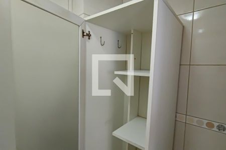 lavabo de apartamento para alugar com 2 quartos, 60m² em Tanque, Rio de Janeiro