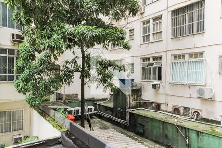 Vista  Sala/Quarto de kitnet/studio para alugar com 1 quarto, 31m² em Copacabana, Rio de Janeiro