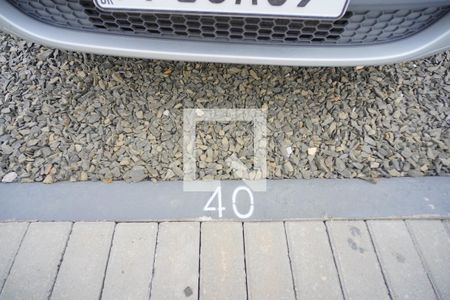 Garagem de apartamento para alugar com 2 quartos, 39m² em Parque Santa Fé, Porto Alegre