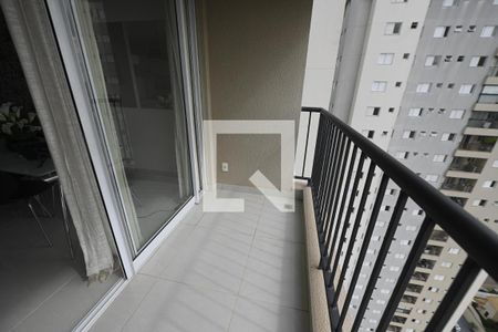 Apartamento para alugar com 66m², 2 quartos e 1 vaga Apartamento para alugar com 66m², 2 quartos e 1 vagaVaranda