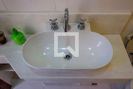 Casa à venda com 409m², 4 quartos e 6 vagasBanheiro Social