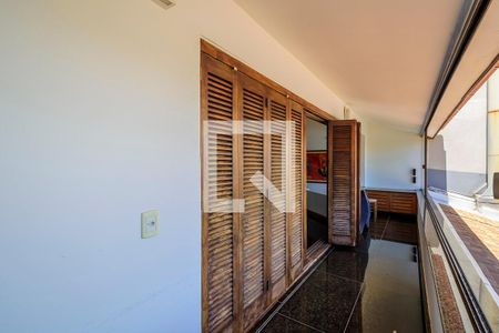 Casa à venda com 409m², 4 quartos e 6 vagasSacada