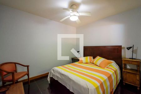 Casa à venda com 409m², 4 quartos e 6 vagasSuíte 4