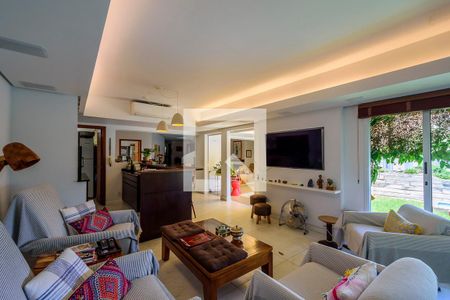 Casa à venda com 409m², 4 quartos e 6 vagasChurrasqueira