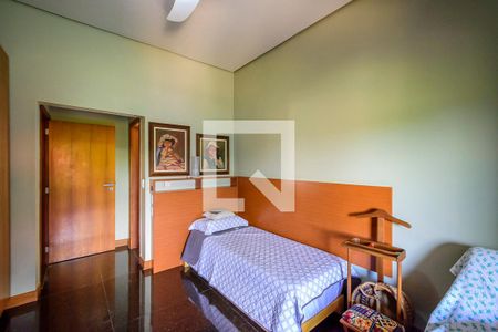 Casa à venda com 409m², 4 quartos e 6 vagasSuíte 2