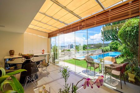 Casa à venda com 409m², 4 quartos e 6 vagasChurrasqueira