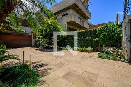 Casa à venda com 409m², 4 quartos e 6 vagasEntrada