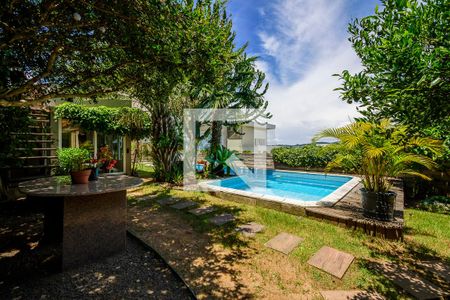 Casa à venda com 409m², 4 quartos e 6 vagasPiscina