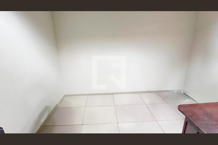 Casa à venda com 134m², 5 quartos e 2 vagas Casa à venda com 134m², 5 quartos e 2 vagasQuarto 4