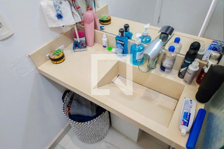 Apartamento à venda com 80m², 2 quartos e 1 vaga Apartamento à venda com 80m², 2 quartos e 1 vagaBanheiro da Suíte 2