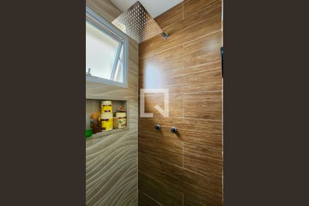 Apartamento à venda com 80m², 2 quartos e 1 vaga Apartamento à venda com 80m², 2 quartos e 1 vagaBanheiro da Suíte 2