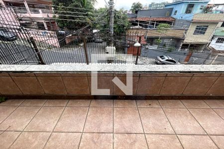 Varanda de casa para alugar com 3 quartos, 200m² em Parque Pauliceia, Duque de Caxias