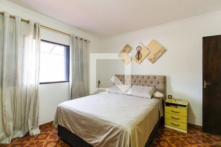 Casa à venda com 298m², 5 quartos e 2 vagasQuarto 1