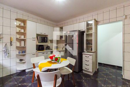 Casa à venda com 298m², 5 quartos e 2 vagasCozinha