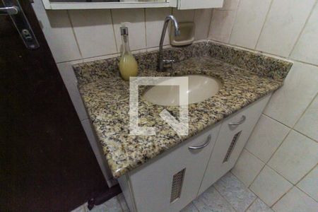 Casa à venda com 298m², 5 quartos e 2 vagasBanheiro 3