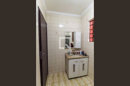 Casa à venda com 298m², 5 quartos e 2 vagasBanheiro 1