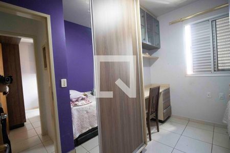 Quarto 1 de apartamento para alugar com 3 quartos, 68m² em Setor Negrão de Lima, Goiânia