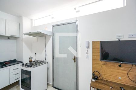 Sala e cozinha de apartamento para alugar com 1 quarto, 30m² em Penha de França, São Paulo