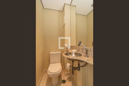 Lavabo de apartamento para alugar com 1 quarto, 72m² em Cambuí, Campinas