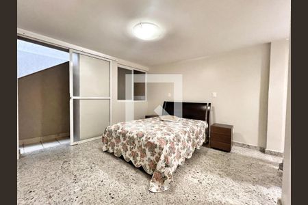 Casa à venda com 450m², 5 quartos e 4 vagasQuarto