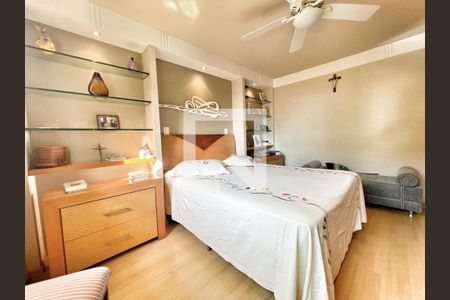 Casa à venda com 450m², 5 quartos e 4 vagasQuarto