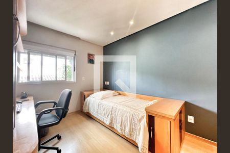 Casa à venda com 450m², 5 quartos e 4 vagasQuarto