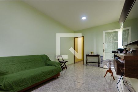 Sala de casa para alugar com 3 quartos, 146m² em Parque Panamericano, São Paulo