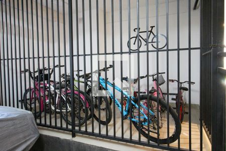 Apartamento à venda com 38m², 2 quartos e 1 vaga Apartamento à venda com 38m², 2 quartos e 1 vagaÁrea comum / Bicicletário