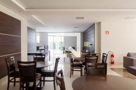 Apartamento para alugar com 60m², 2 quartos e 1 vaga Apartamento para alugar com 60m², 2 quartos e 1 vagaÁrea comum - Salão de Festas