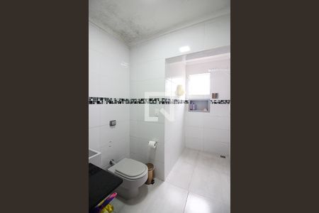 Casa à venda com 200m², 2 quartos e 3 vagasQuarto 1 - Suíte Banheiro